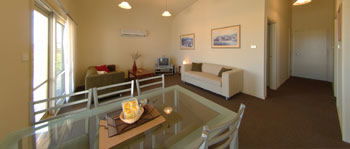 Angler's Arms And Fisherman's Cottage - Sunshine Coast Guide 1
