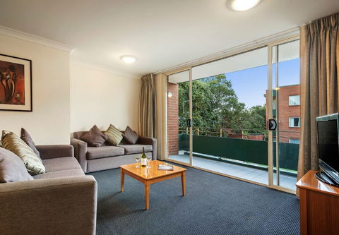 APX Apartments Parramatta - Sunshine Coast Guide 1