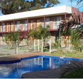 Moama Tavern Palms Motel - Sunshine Coast Guide