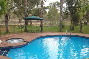 Two Rivers Motel - Sunshine Coast Guide 4