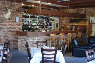 Deer Park Motor Inn - Sunshine Coast Guide 0