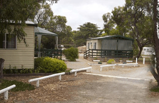Minlaton Caravan Park And Cabins - Sunshine Coast Guide 1