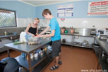Coffs Harbour YHA - Sunshine Coast Guide 3