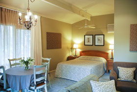 Treetops Bed And Breakfast - Sunshine Coast Guide 1