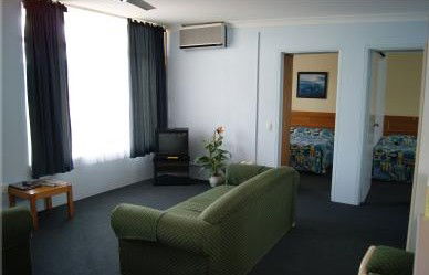 Haven Waters Motel And Suites - Sunshine Coast Guide 4