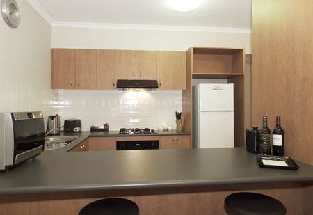 Ringwood Royale Apartment Hotel - Sunshine Coast Guide 2