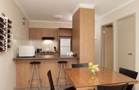 Ringwood Royale Apartment Hotel - Sunshine Coast Guide 4
