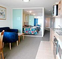 The Entrance Waldorf Apartments - Sunshine Coast Guide