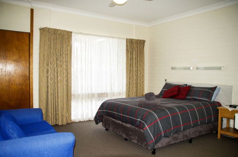 Ventura Motel - Sunshine Coast Guide 2