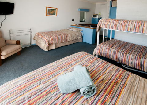 Ventura Motel - Sunshine Coast Guide 4