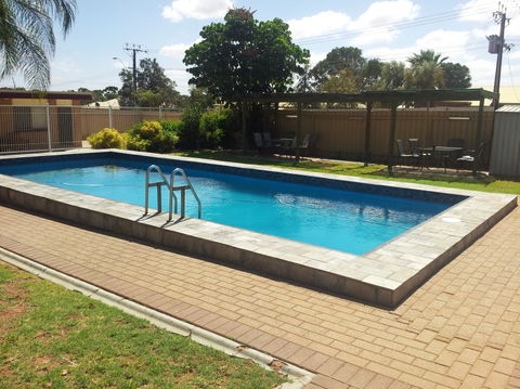 Acacia Ridge Motor Inn - Sunshine Coast Guide 3