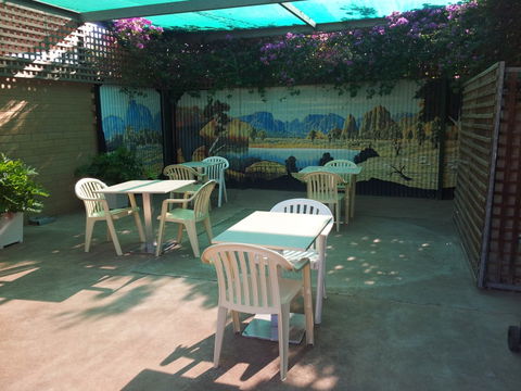 Acacia Ridge Motor Inn - Sunshine Coast Guide 5