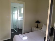 Hunter Valley Retreat - Sunshine Coast Guide 1