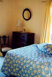 Chadwick Cottage Bed And Breakfast - Sunshine Coast Guide 0