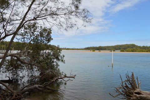 The Wooli River Cottage - Sunshine Coast Guide 1