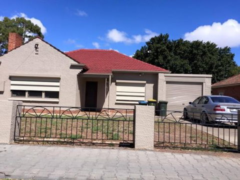Adelaide Rooms - Sunshine Coast Guide 1