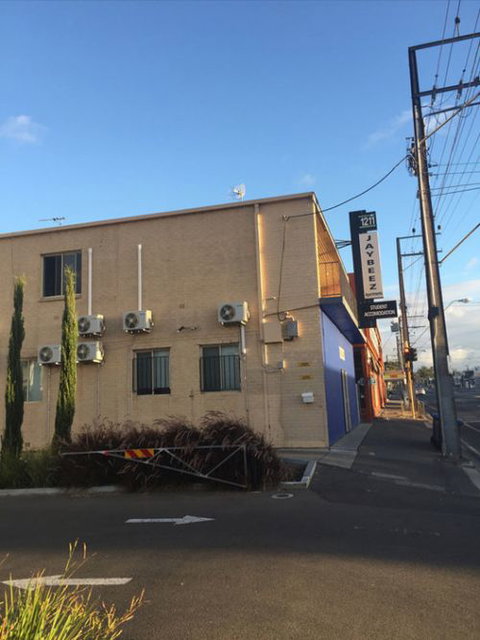 Adelaide Rooms - Sunshine Coast Guide 2