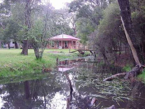 Kangaroo Gully Cottage - Sunshine Coast Guide 0