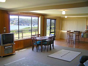 Authur River Beach House - Sunshine Coast Guide 0