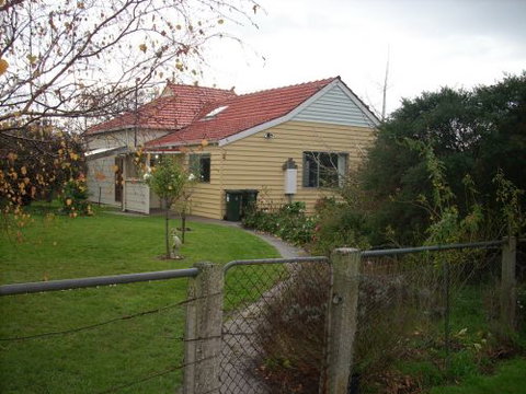 Whitelaw's Rest - Sunshine Coast Guide 2