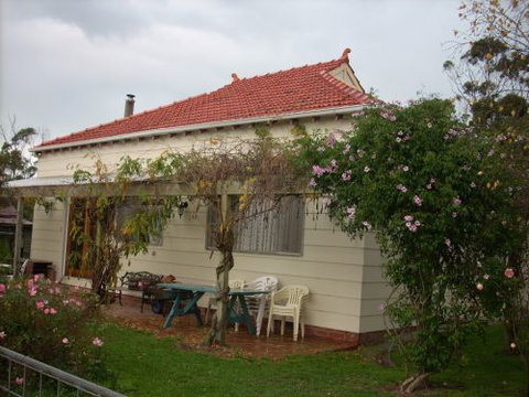 Whitelaw's Rest - Sunshine Coast Guide 3