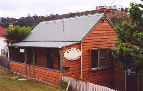 Cobbler's Accommodation - Sunshine Coast Guide 0