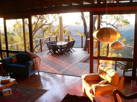 Alcheringa Holiday House - Sunshine Coast Guide 0