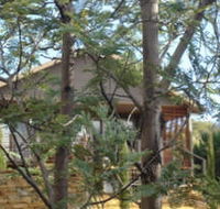 Blue Cliffs Retreat - Sunshine Coast Guide