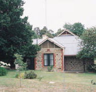 Croll Cottage - Sunshine Coast Guide