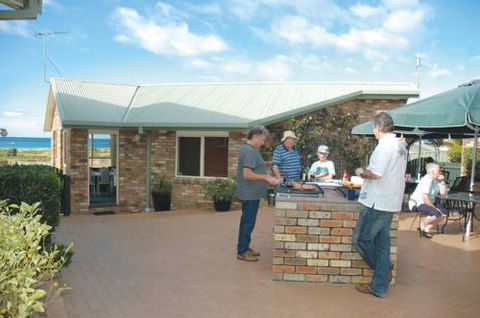 Captain's Quarters - Sunshine Coast Guide 1