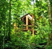 Fur'N'Feathers Rainforest Tree Houses - Sunshine Coast Guide