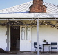 Old Schoolhouse Milton - Sunshine Coast Guide