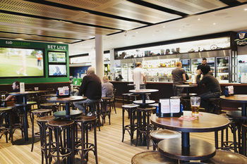 Coogee Bay Hotel - Boutique - Sunshine Coast Guide 50