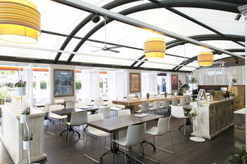 Coogee Bay Hotel - Boutique - Sunshine Coast Guide 56