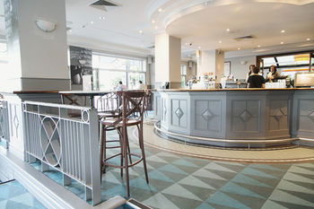 Coogee Bay Hotel - Boutique - Sunshine Coast Guide 89