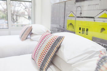 Abode By Easystay - Sunshine Coast Guide 11