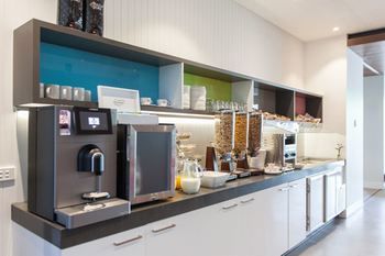 Abode By Easystay - Sunshine Coast Guide 23