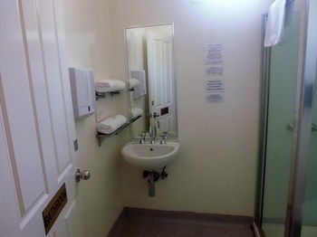 Claremont Guest House - Sunshine Coast Guide 22