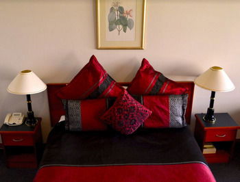 Estate Tuscany - Sunshine Coast Guide 10