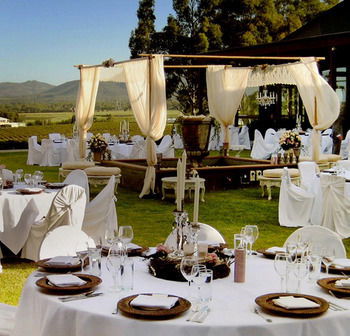 Estate Tuscany - Sunshine Coast Guide 16