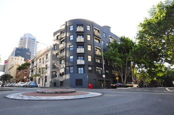 Annam Serviced Apartments - Sunshine Coast Guide 0