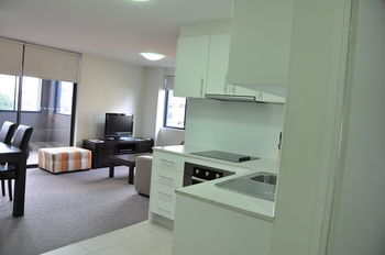 Annam Serviced Apartments - Sunshine Coast Guide 2