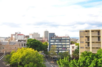 Annam Serviced Apartments - Sunshine Coast Guide 5