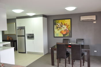 Annam Serviced Apartments - Sunshine Coast Guide 9