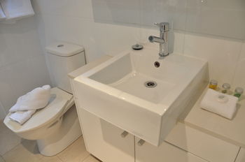 Annam Serviced Apartments - Sunshine Coast Guide 13