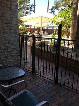 El Lago Waters Motel - Sunshine Coast Guide 9