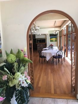 El Lago Waters Motel - Sunshine Coast Guide 24