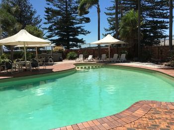 El Lago Waters Motel - Sunshine Coast Guide 29