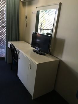 El Lago Waters Motel - Sunshine Coast Guide 35