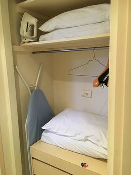 El Lago Waters Motel - Sunshine Coast Guide 36